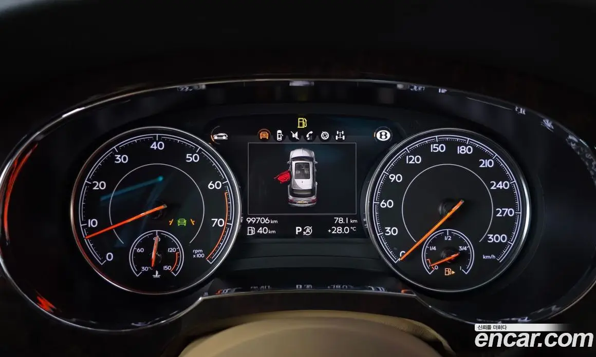 Bentley Bentayga 2018 6.0 автомат (гидро), фото 8
