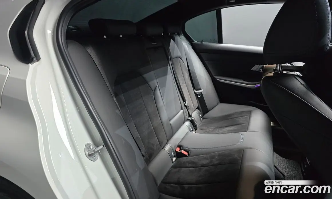 BMW 3 серия 2020 2.0 автомат (гидро), фото 17