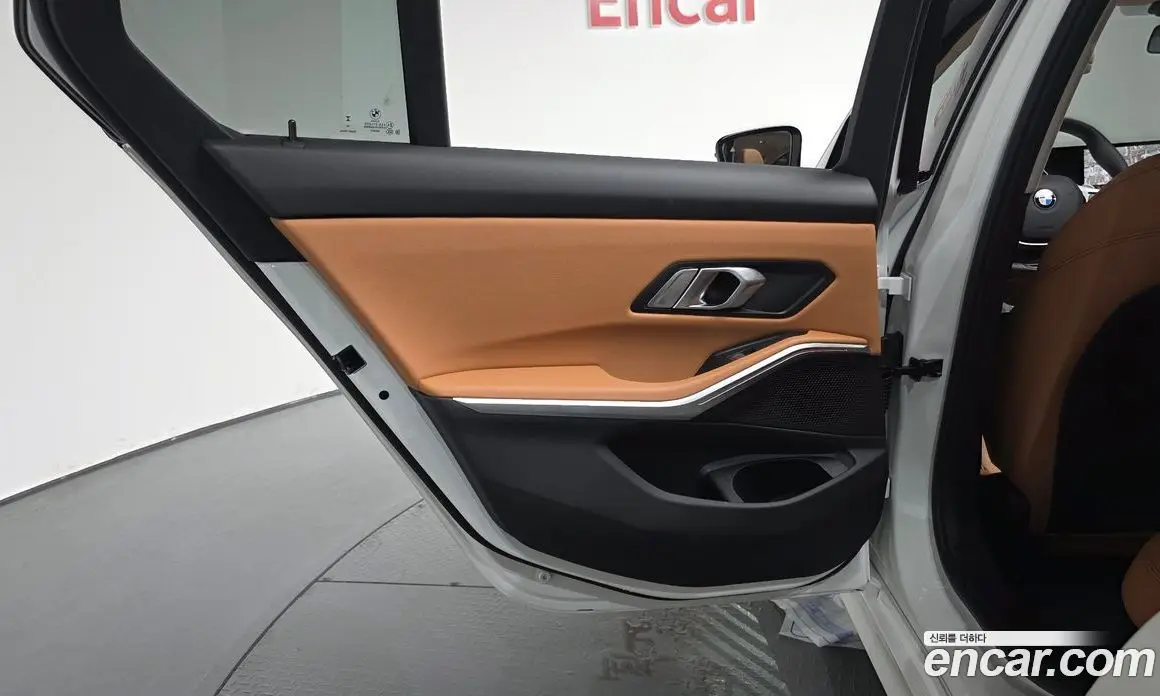 BMW 3 серия 2025 2.0 автомат (гидро), фото 14