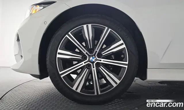 BMW 3 серия 2025 2.0 автомат (гидро), миниатюра 4