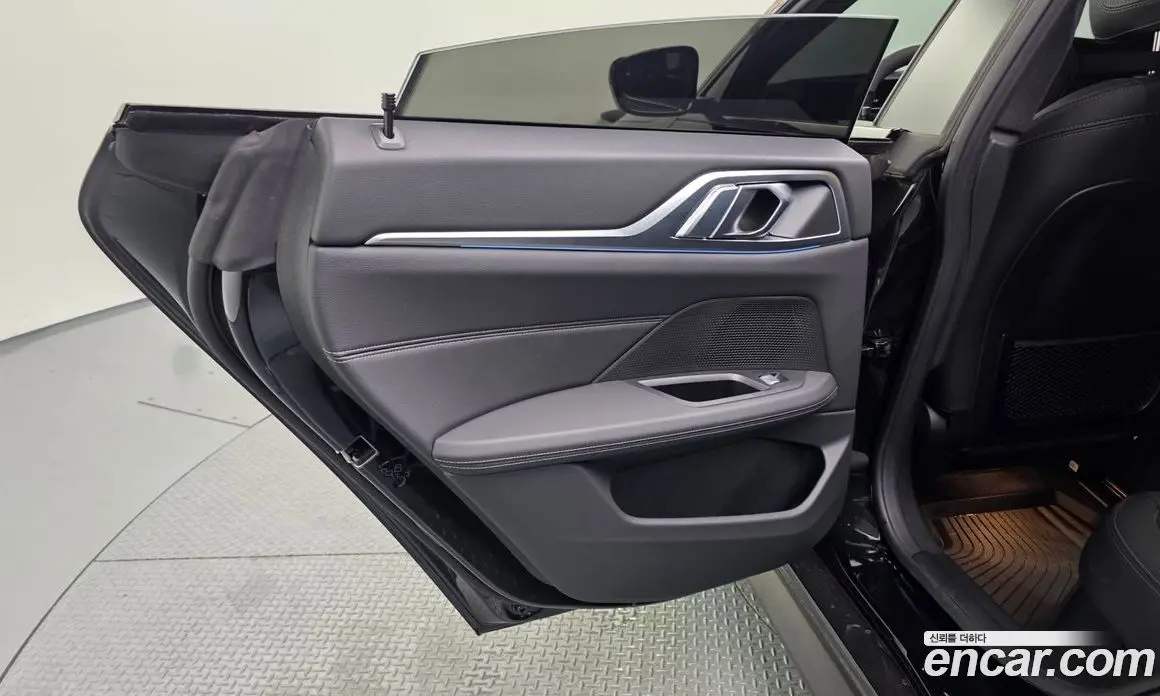 BMW 4 серия 2023 2.0 автомат (гидро), фото 15