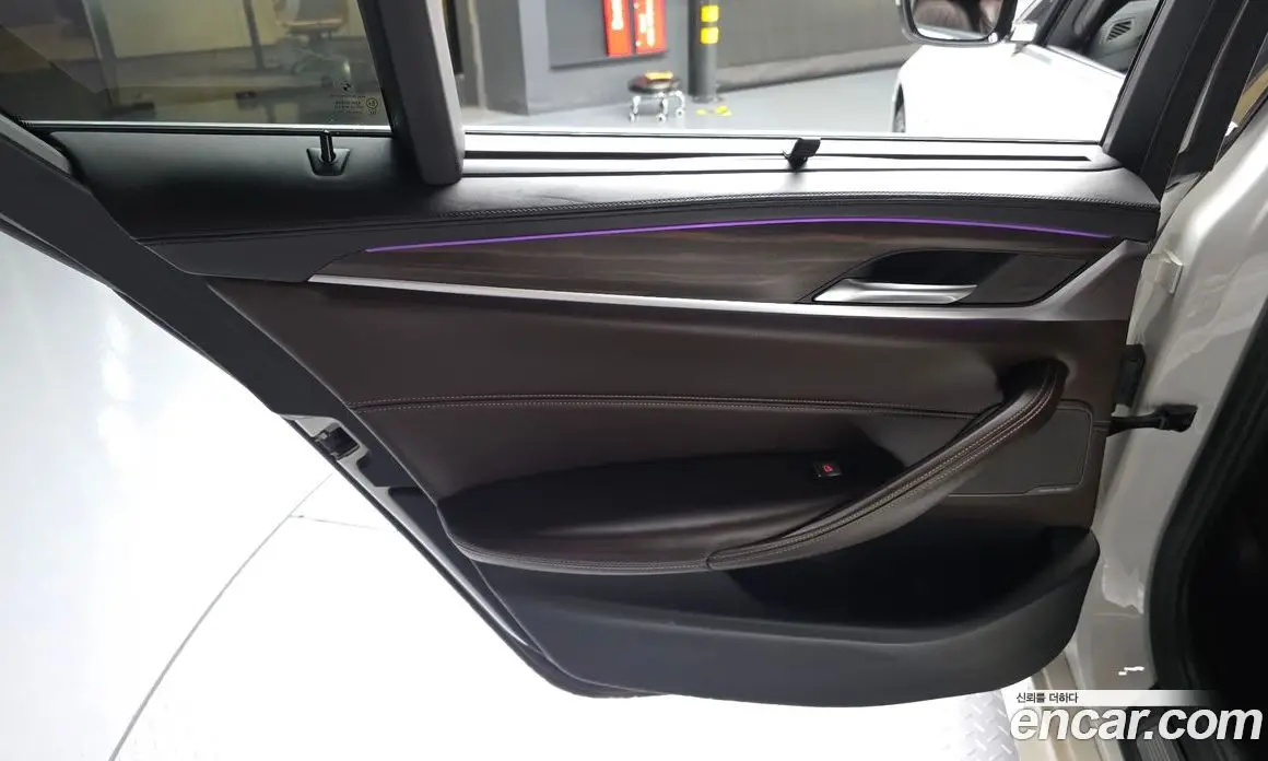BMW 5 серия 2020 2.0 автомат (гидро), фото 15