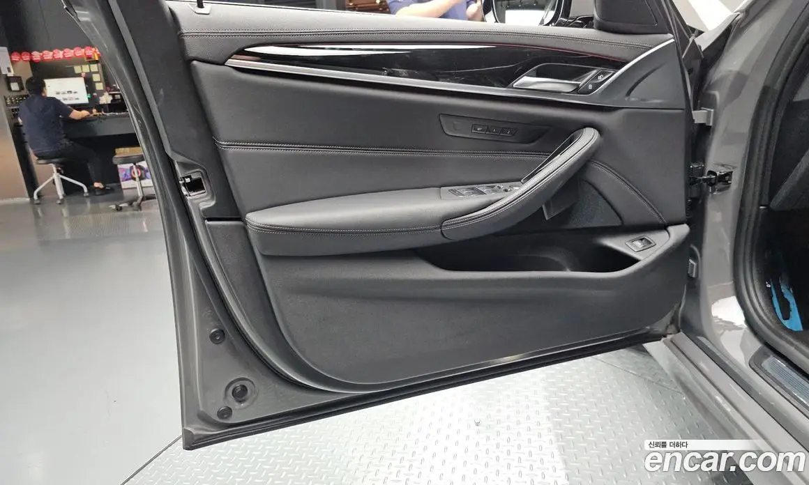 BMW 5 серия 2020 2.0 автомат (гидро), фото 14