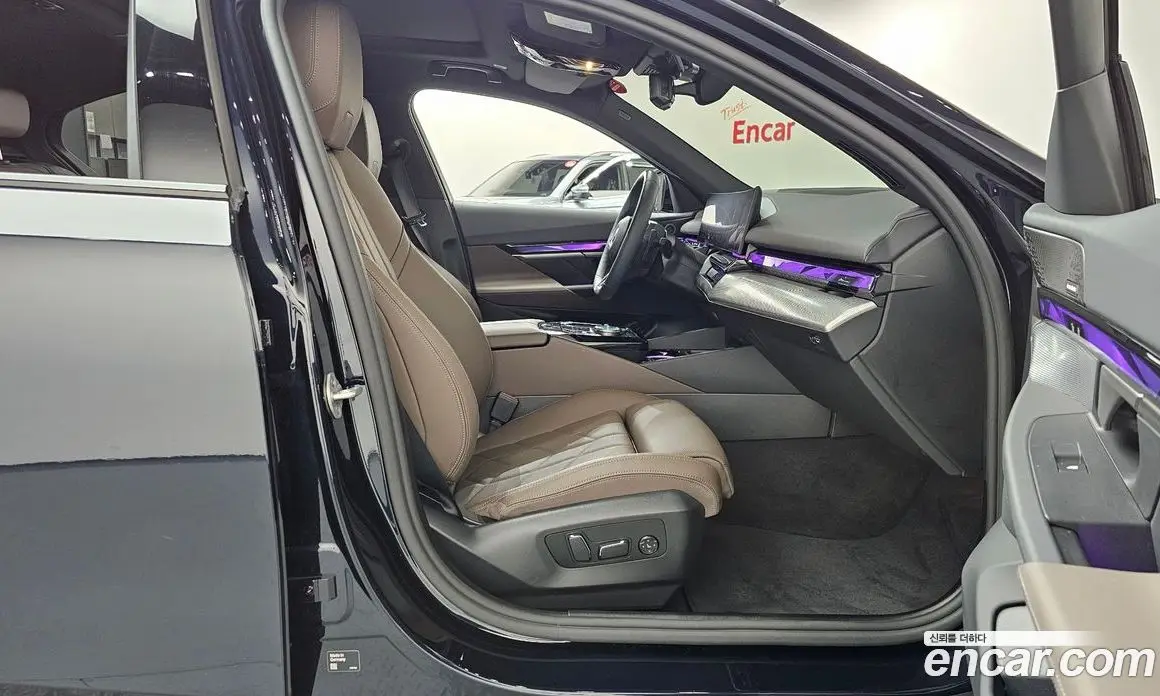 BMW 5 серия 2025 2.0 автомат (гидро), фото 16
