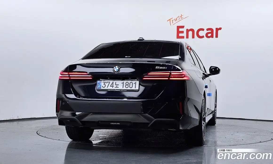 BMW 5 серия 2025 2.0 автомат (гидро), фото 4