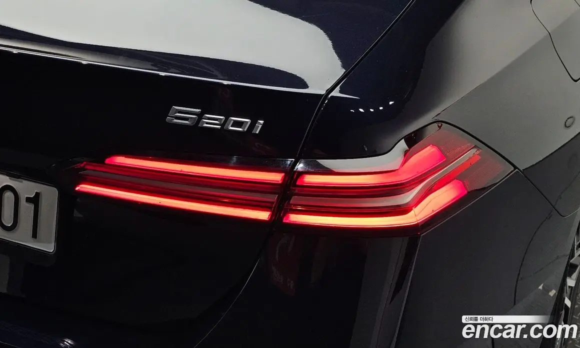 BMW 5 серия 2025 2.0 автомат (гидро), фото 9