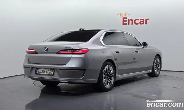 BMW 7 серия 2023 3.0 автомат (гидро), миниатюра 1