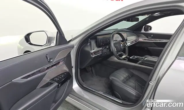 BMW 7 серия 2023 3.0 автомат (гидро), миниатюра 12