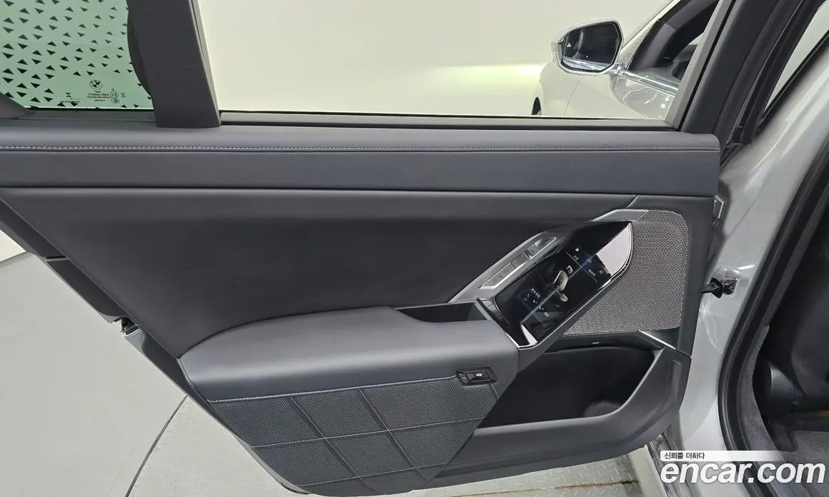 BMW 7 серия 2023 3.0 автомат (гидро), фото 14