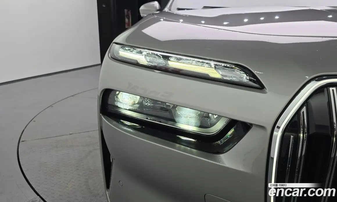 BMW 7 серия 2023 3.0 автомат (гидро), фото 7