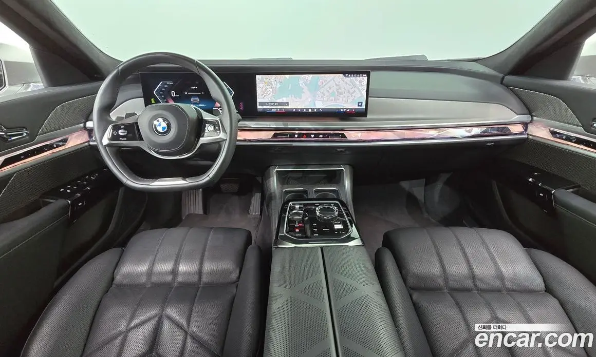 BMW 7 серия 2023 3.0 автомат (гидро), фото 9