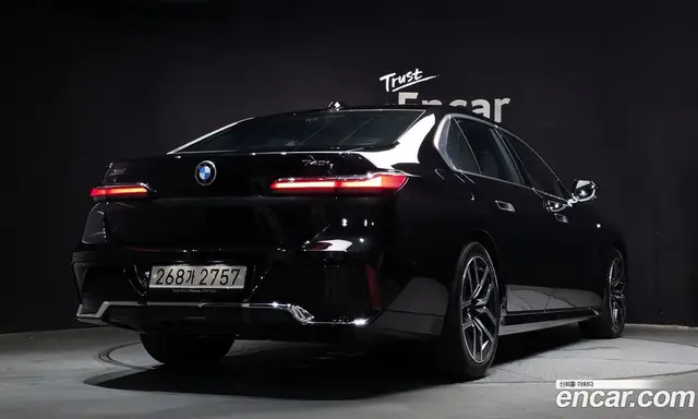 BMW 7 серия 2025 3.0 автомат (гидро), миниатюра 2