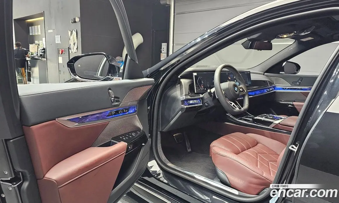 BMW 7 серия 2025 3.0 автомат (гидро), фото 13