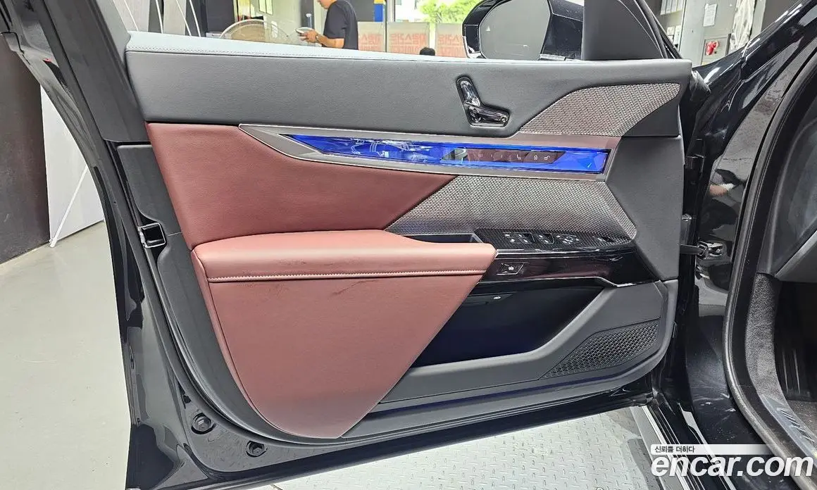 BMW 7 серия 2025 3.0 автомат (гидро), фото 14