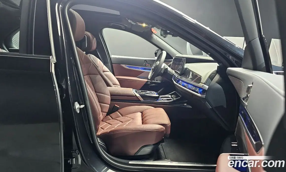 BMW 7 серия 2025 3.0 автомат (гидро), фото 16