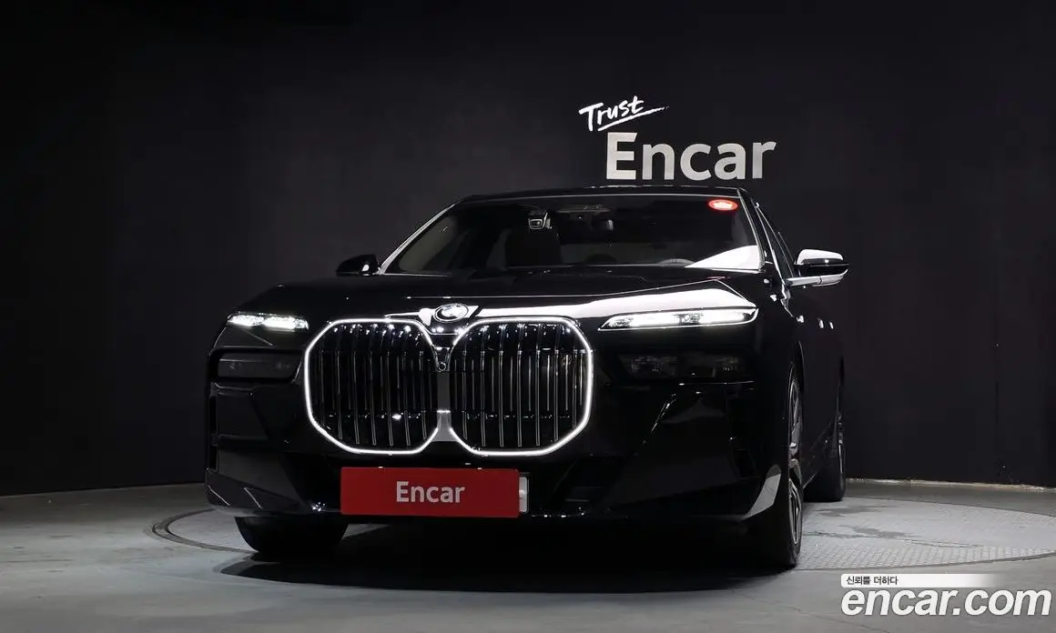 BMW 7 серия 2025 3.0 автомат (гидро), фото 3