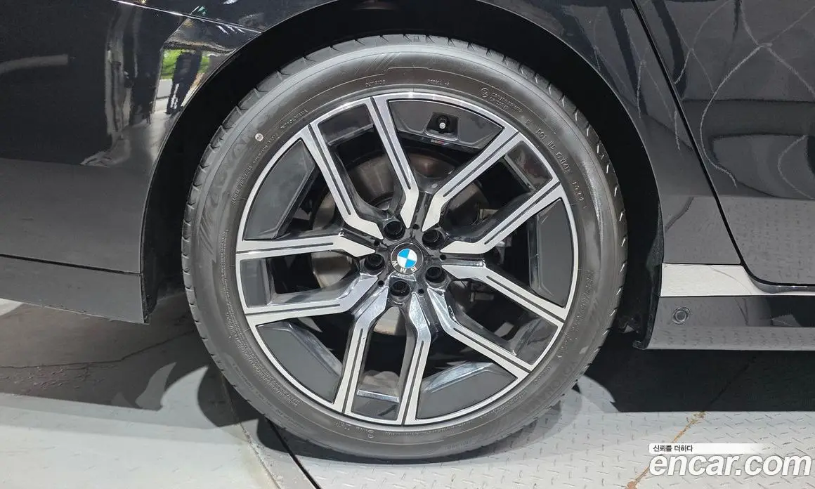 BMW 7 серия 2025 3.0 автомат (гидро), фото 5