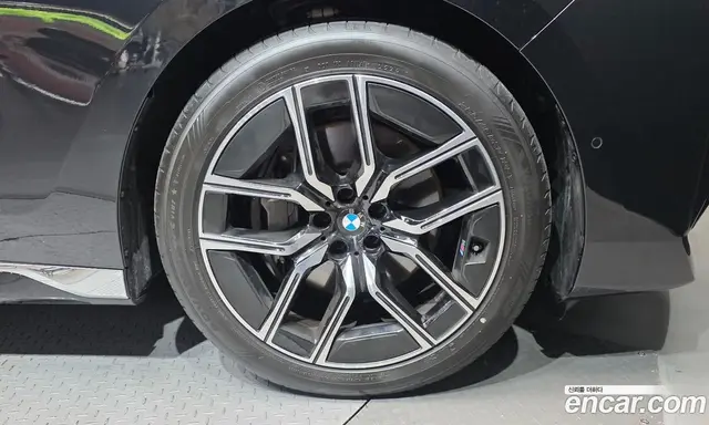 BMW 7 серия 2025 3.0 автомат (гидро), миниатюра 7