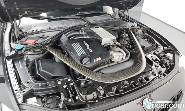 BMW M4 2016 3.0 автомат (гидро), миниатюра 6