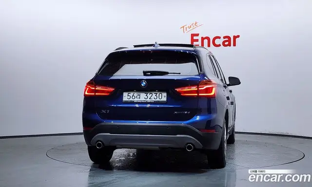 BMW X1 2019 2.0 автомат (гидро), миниатюра 4