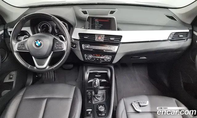 BMW X1 2019 2.0 автомат (гидро), миниатюра 10