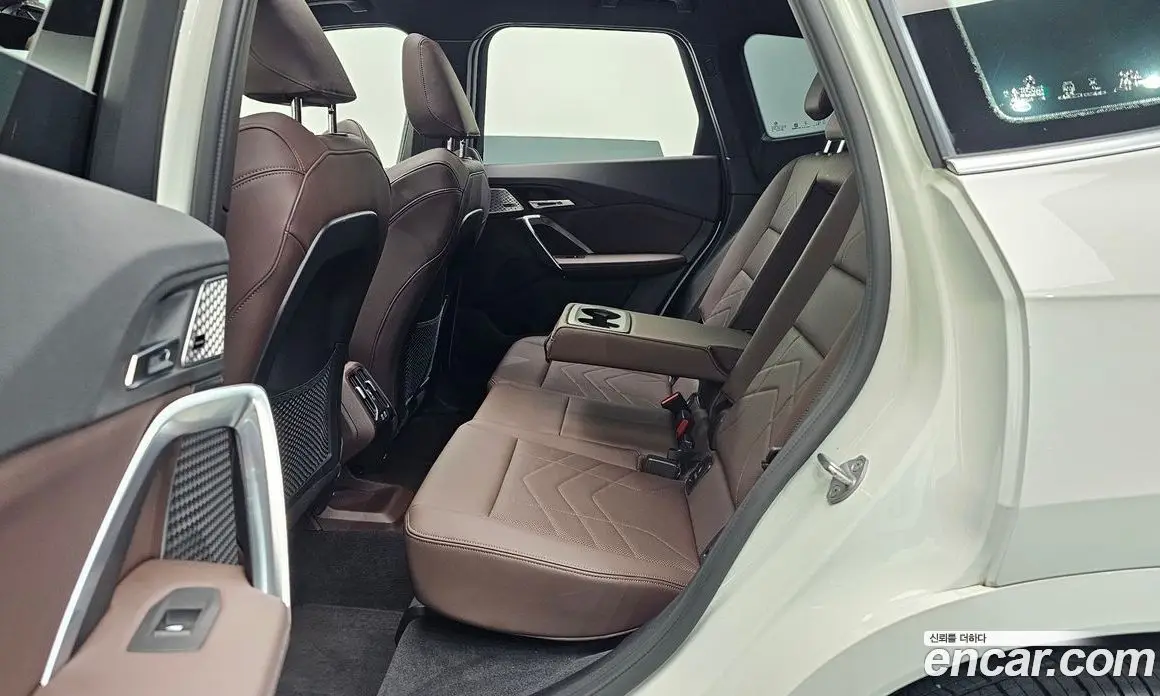 BMW X1 2024 2.0 автомат (гидро), фото 18