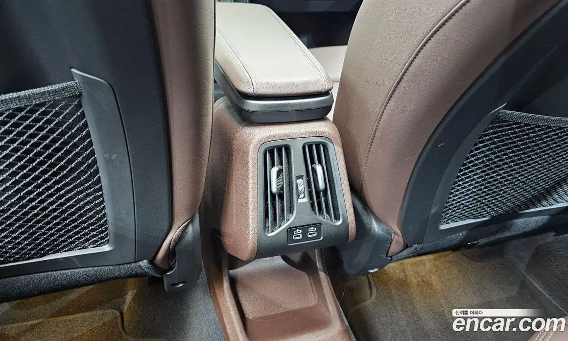 BMW X1 2024 2.0 автомат (гидро), фото 29