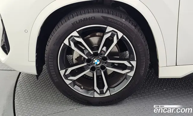 BMW X1 2024 2.0 автомат (гидро), миниатюра 5