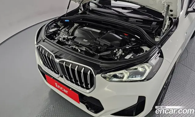 BMW X1 2024 2.0 автомат (гидро), миниатюра 6