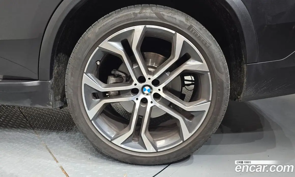 BMW X5 2023 3.0 автомат (гидро), фото 7