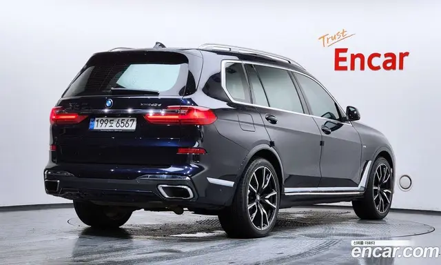 BMW X7 2022 3.0 автомат (гидро), миниатюра 2