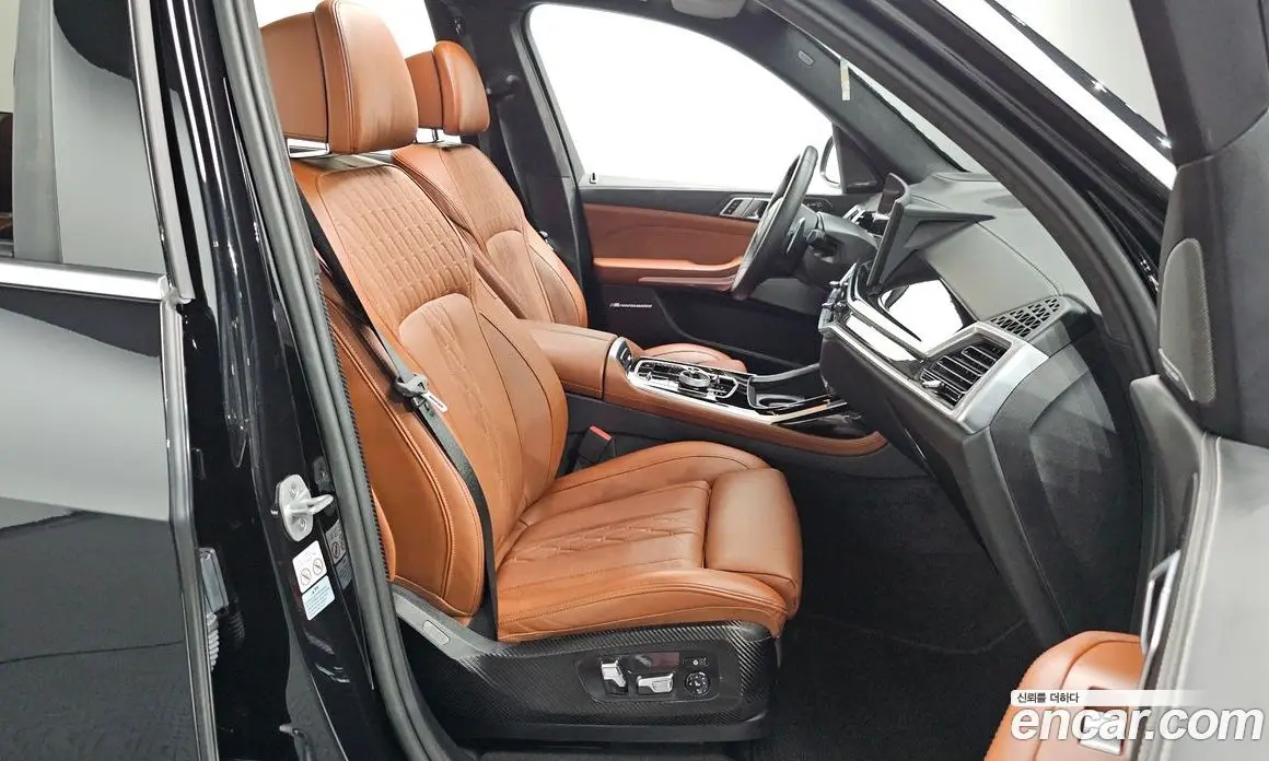 BMW X7 2024 3.0 автомат (гидро), фото 18