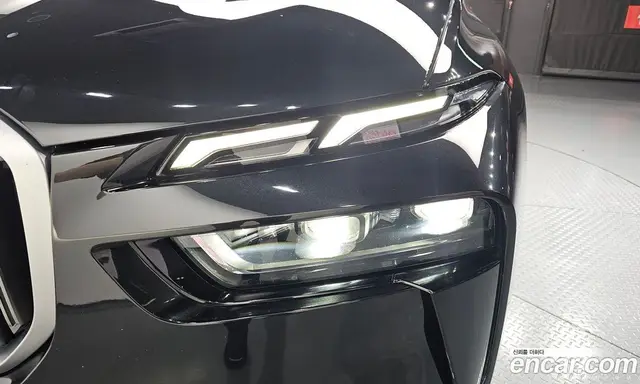 BMW X7 2024 3.0 автомат (гидро), миниатюра 8