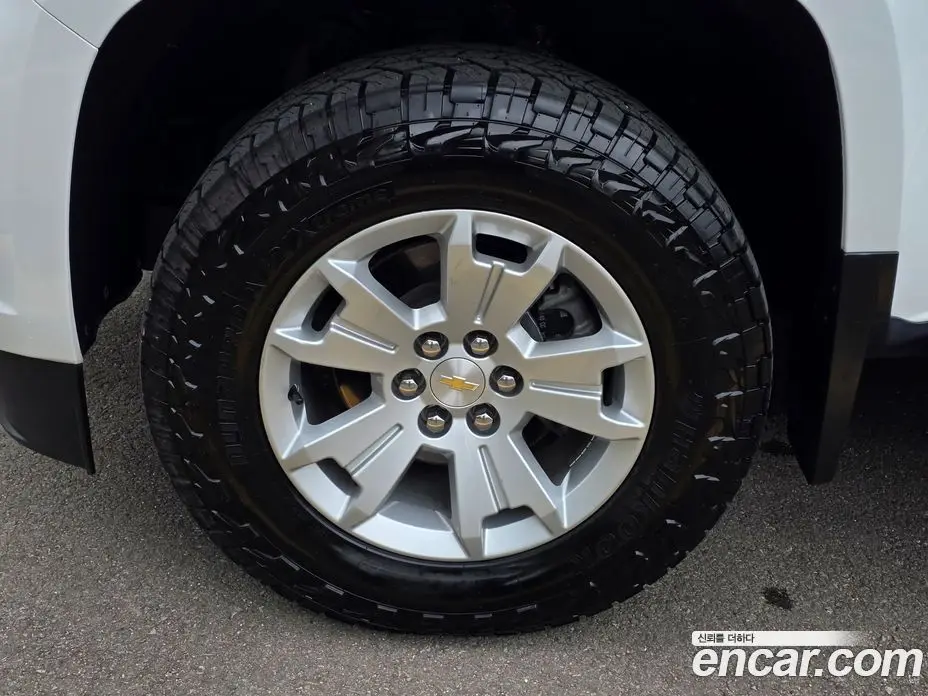 Chevrolet Colorado 2022 3.6 автомат (гидро), фото 7