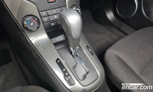 Chevrolet Cruze 2013 1.8 автомат (гидро), миниатюра 9