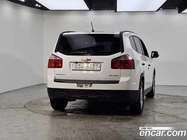 Chevrolet Orlando 2018 1.6 автомат (гидро), миниатюра 3