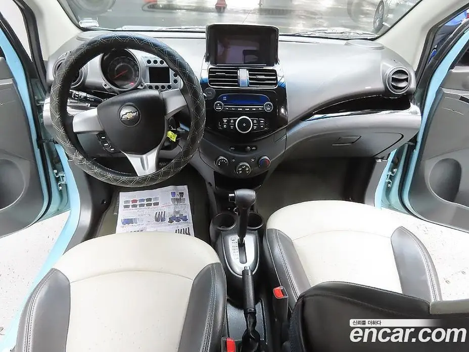 Chevrolet Spark 2011 1.0 автомат (гидро), фото 11
