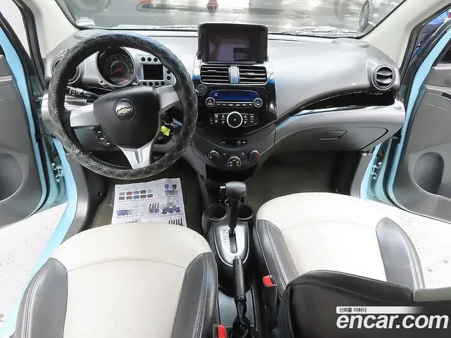 Chevrolet Spark 2011 1.0 автомат (гидро), миниатюра 11
