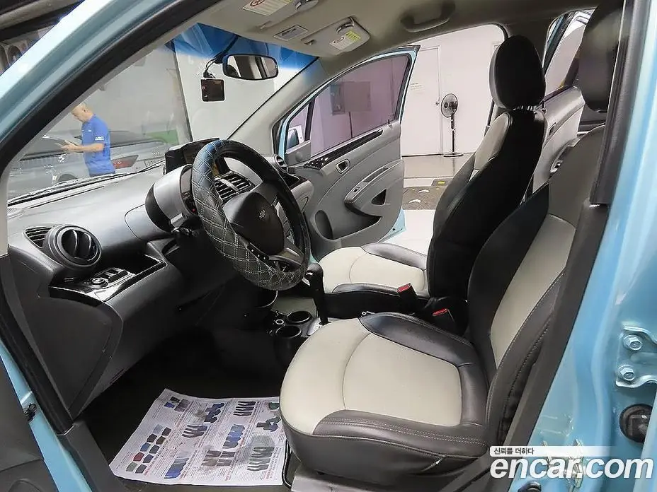 Chevrolet Spark 2011 1.0 автомат (гидро), фото 12