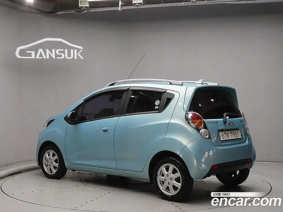 Chevrolet Spark 2011 1.0 автомат (гидро), фото 3