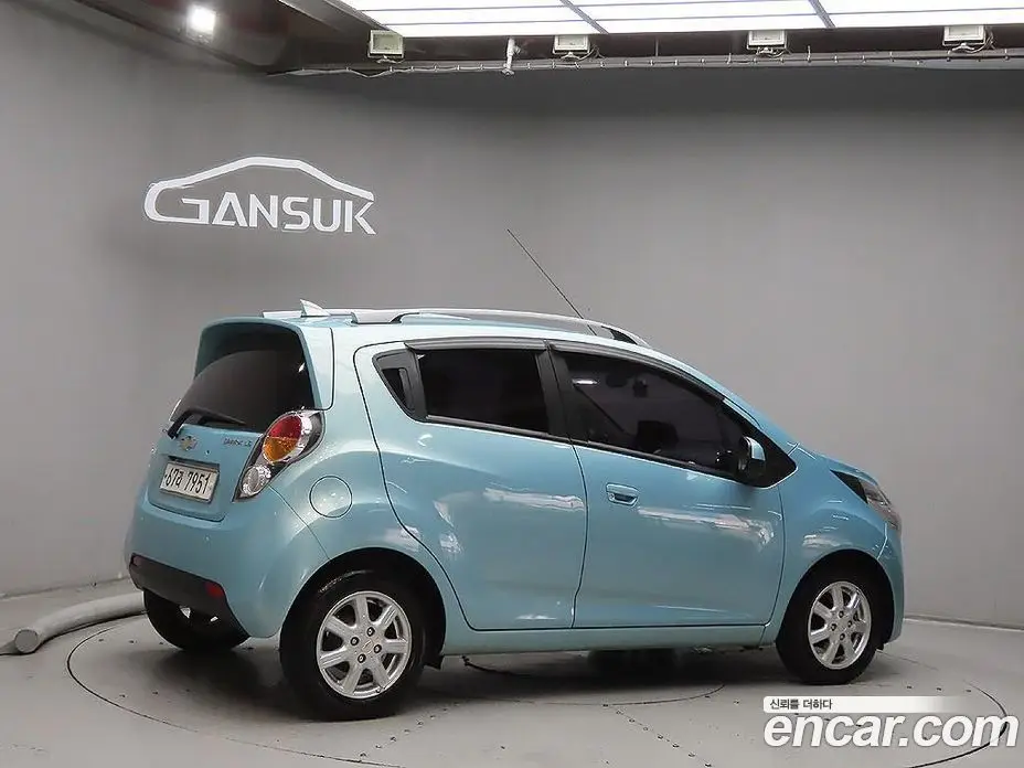 Chevrolet Spark 2011 1.0 автомат (гидро), фото 4