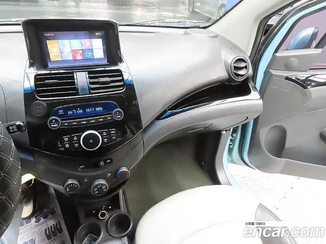 Chevrolet Spark 2011 1.0 автомат (гидро), миниатюра 7