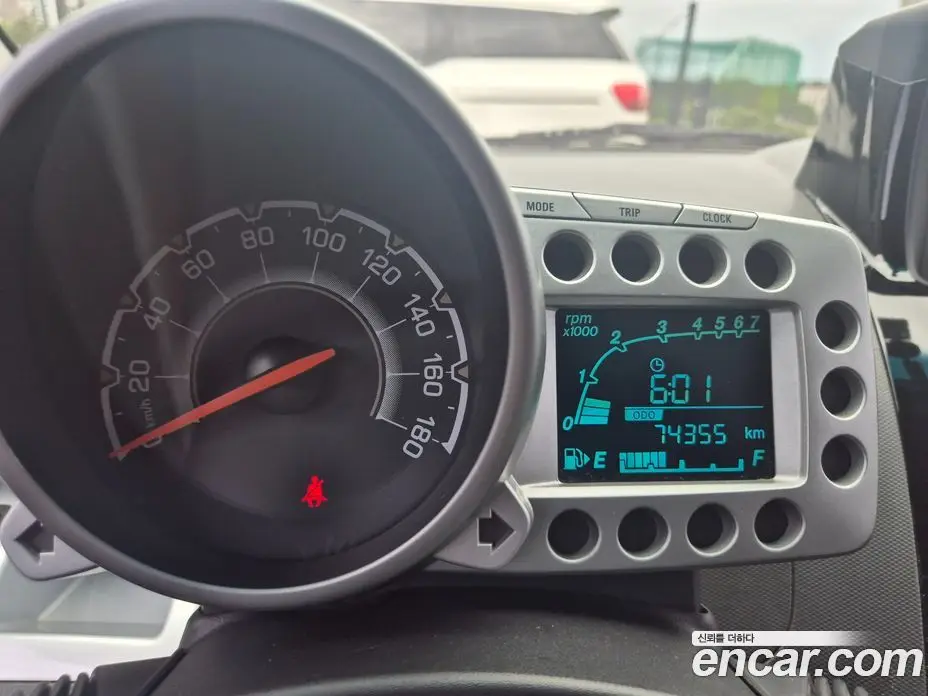 Chevrolet Spark 2011 1.0 автомат (гидро), фото 13