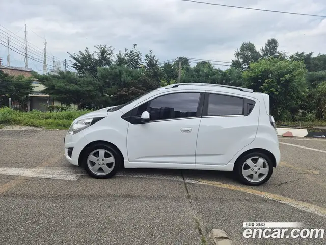 Chevrolet Spark 2011 1.0 автомат (гидро), миниатюра 3