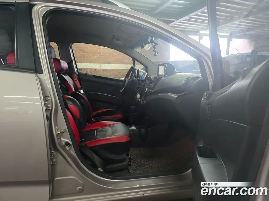 Chevrolet Spark 2012 1.0 автомат (гидро), фото 13