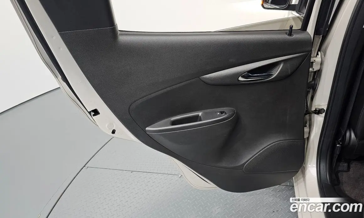 Chevrolet Spark 2016 1.0 автомат (гидро), фото 15