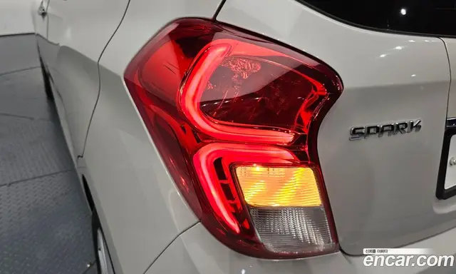 Chevrolet Spark 2016 1.0 автомат (гидро), миниатюра 9