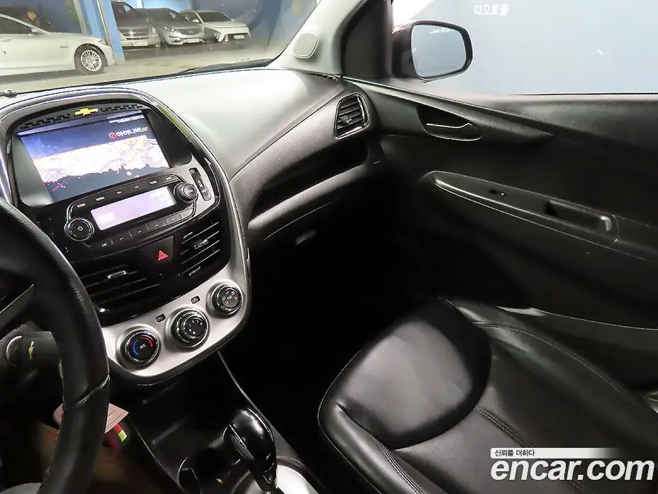Chevrolet Spark 2017 1.0 автомат (гидро), фото 11