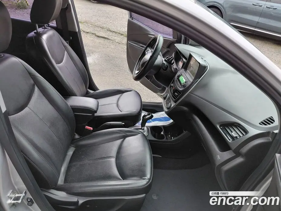 Chevrolet Spark 2018 1.0 автомат (гидро), фото 17