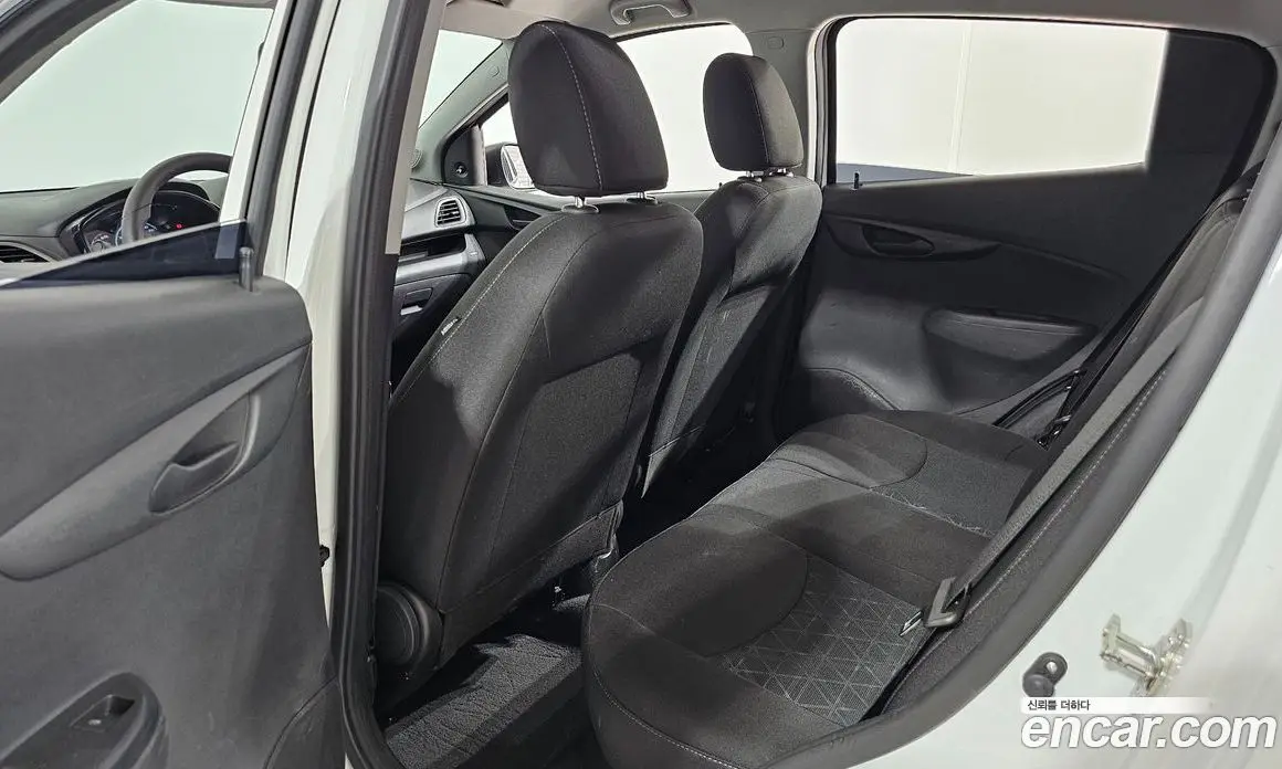Chevrolet Spark 2019 1.0 автомат (гидро), фото 12